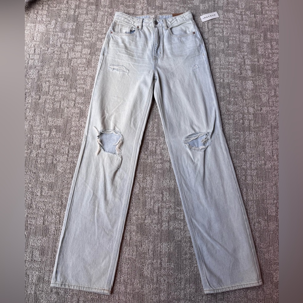 Distressed light blue Pacsun boyfriend Jeans
